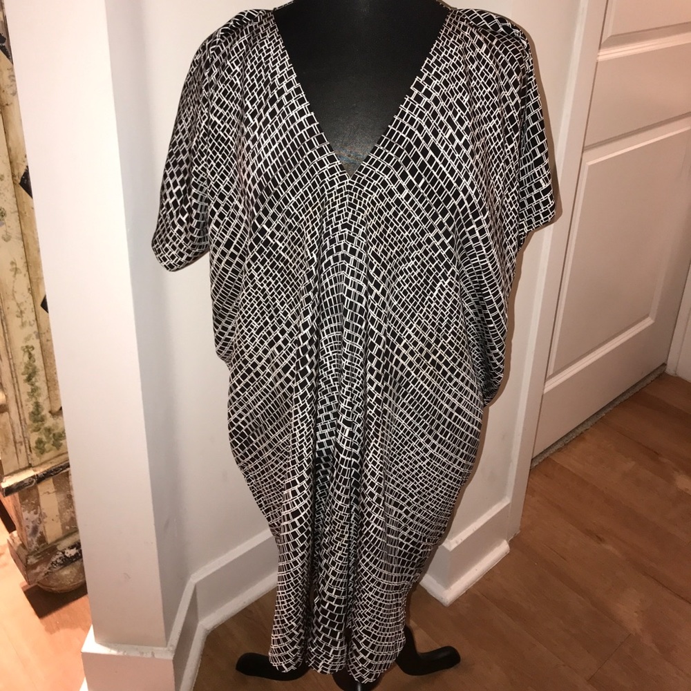 Vince Silk Interlace Print V-Neck Poncho Dress